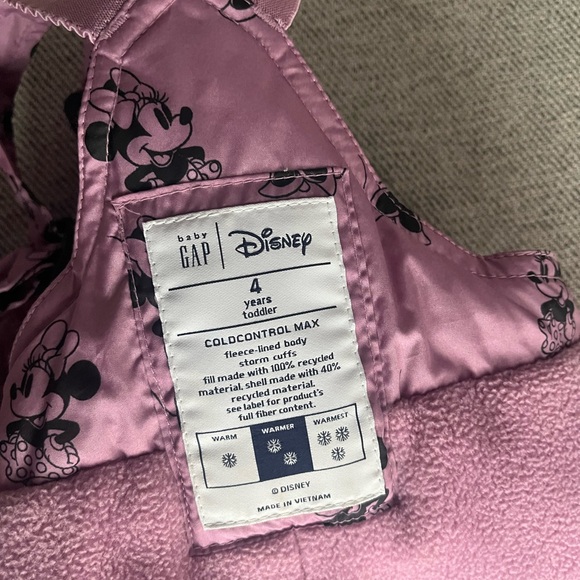 Snow pants and coat - Picture 11 of 11